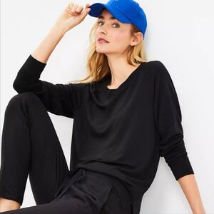 Lou & Grey Signaturesoft Sweatshirt